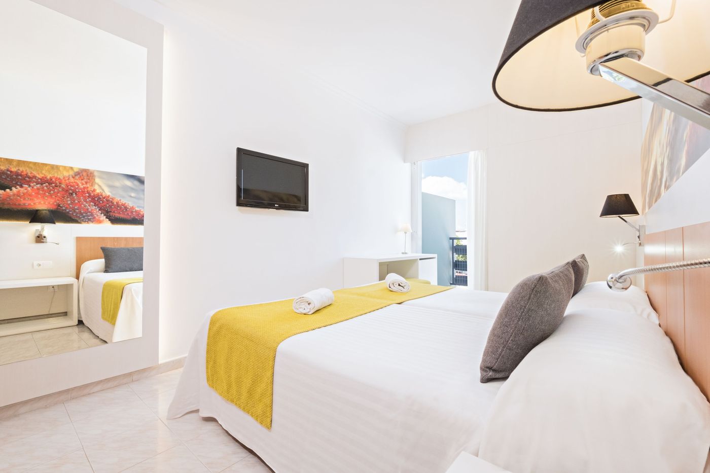 Azuline-Hotel-Pacific-Room-8