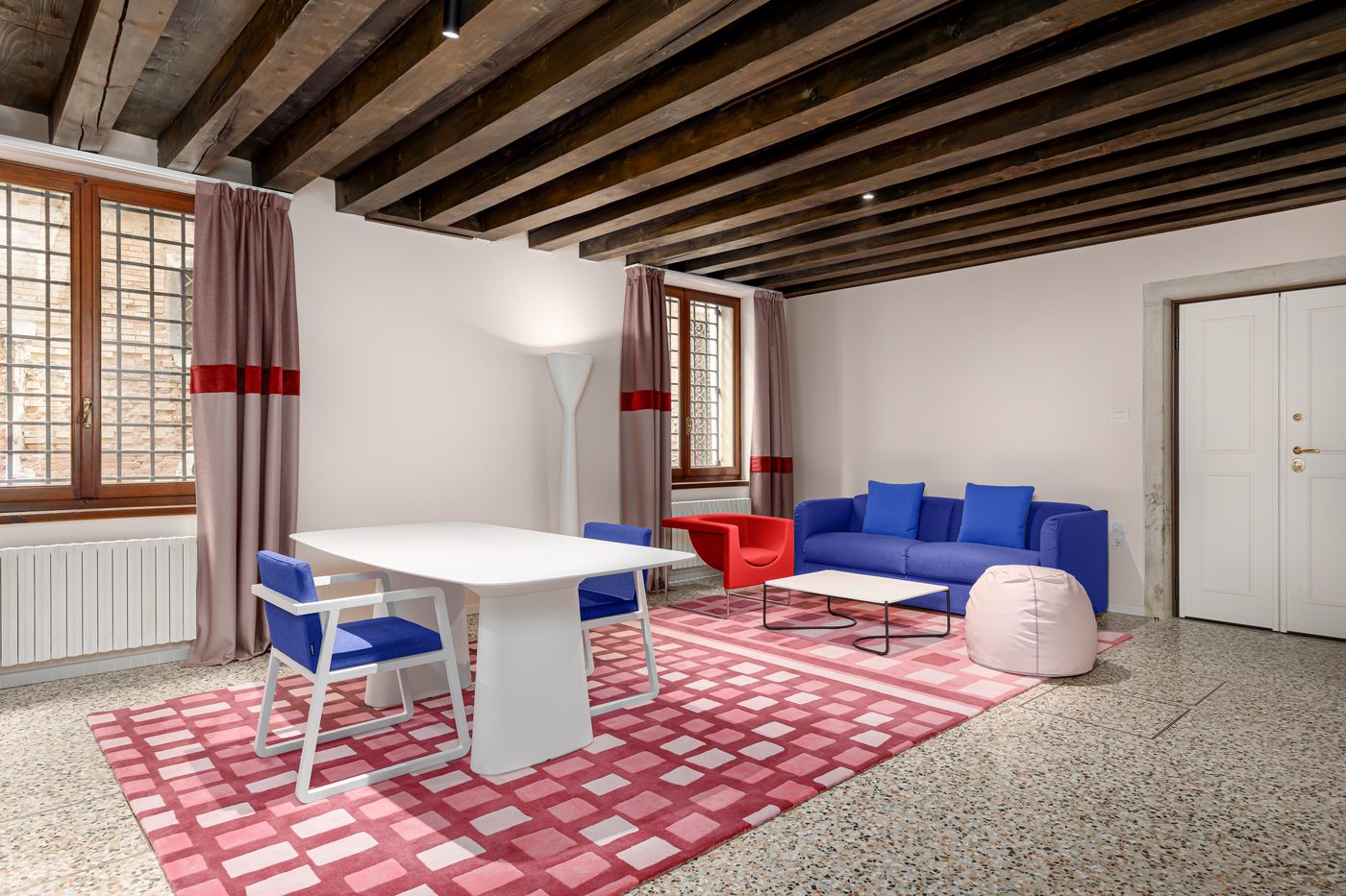 Palazzo-Dei-Fiori-By-Room-Mate-Room-79