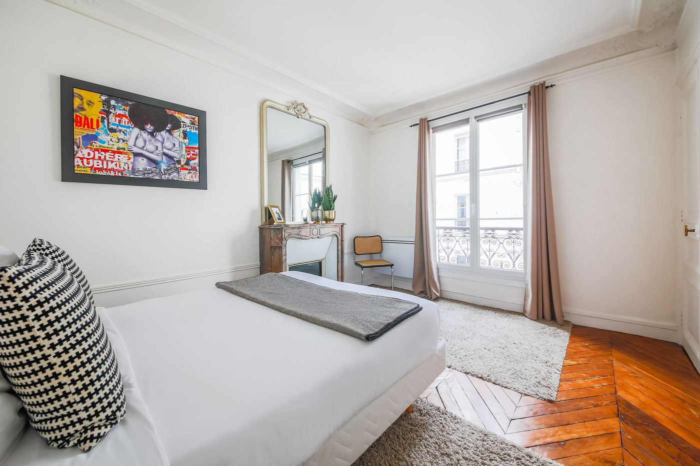 Residence-Bergere---Apartments-Room-14