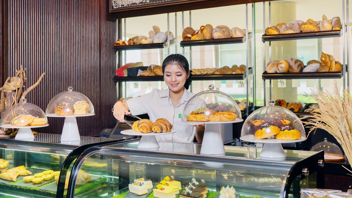 Holiday-Inn-Bangkok-Silom-Restaurant-45