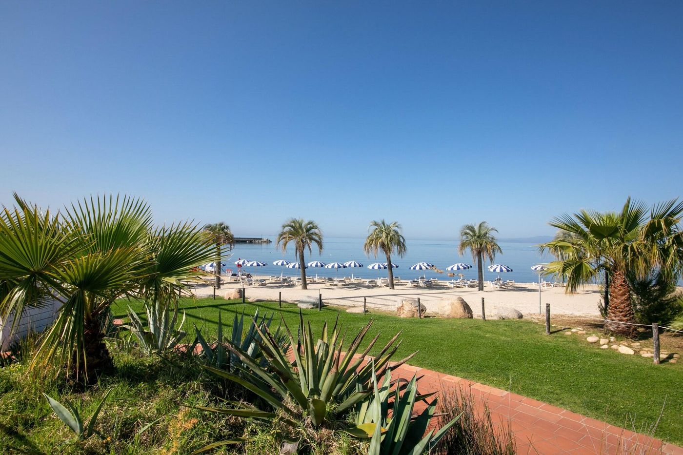 Sighientu-Village-Beach-58