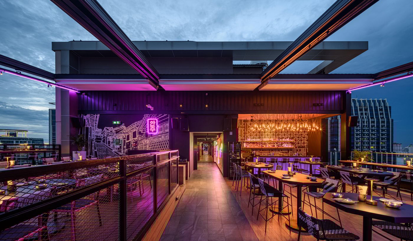 Sindhorn-Midtown-Hotel-Bangkok--Vignette-Collection-Bar-14