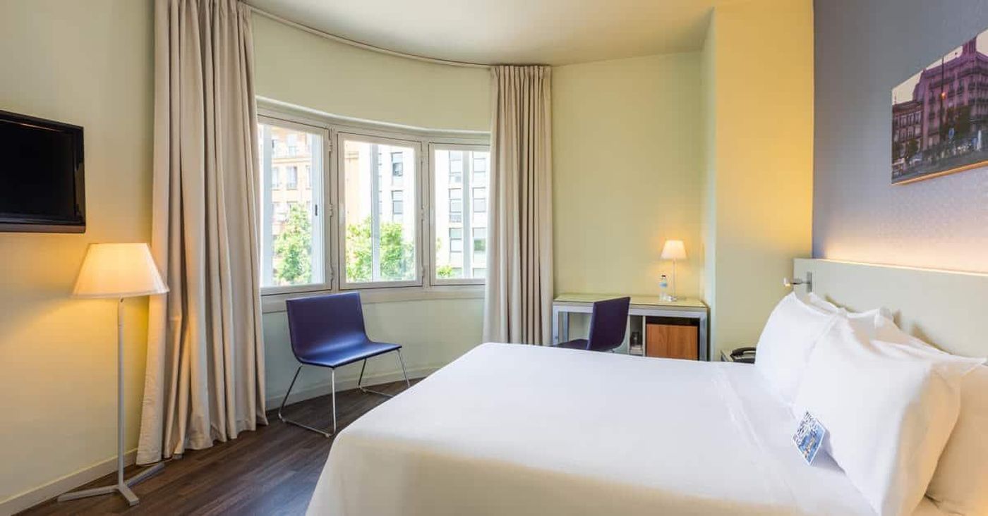Libere-Madrid-Chamberi-Room-32