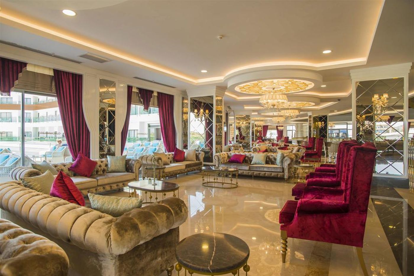 Dream World Aqua Hotel