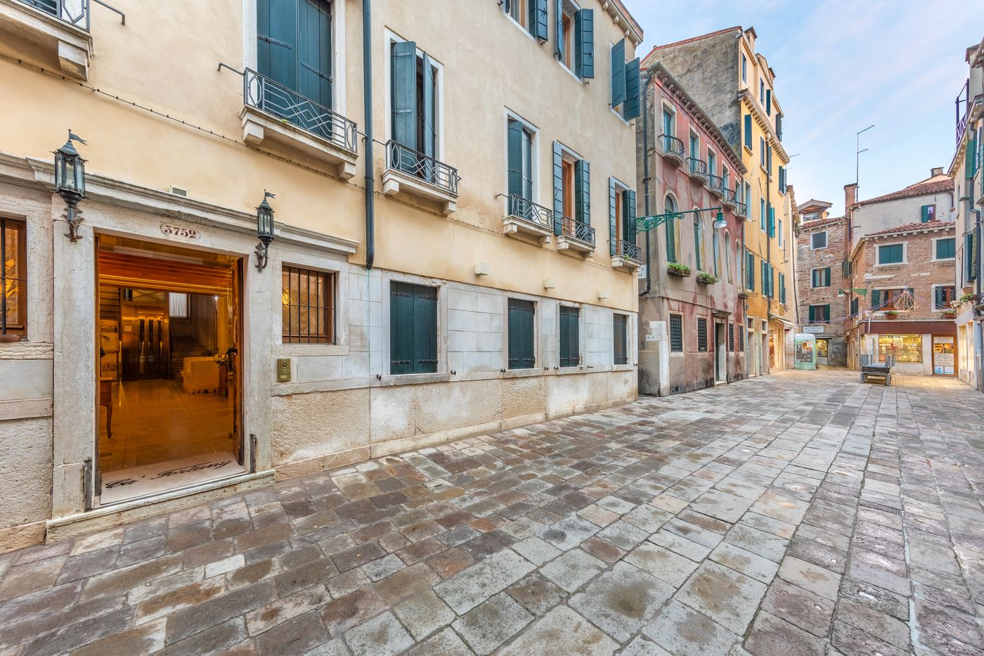 Ca Fortuny-Italy-Venezia-General view-2