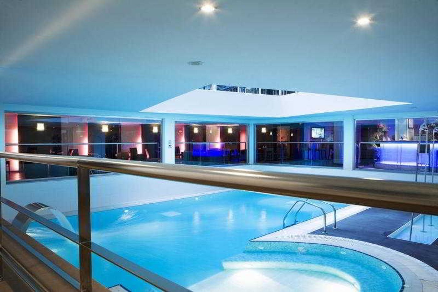 Oceania-Paris-Porte-De-Versailles-Pool-57