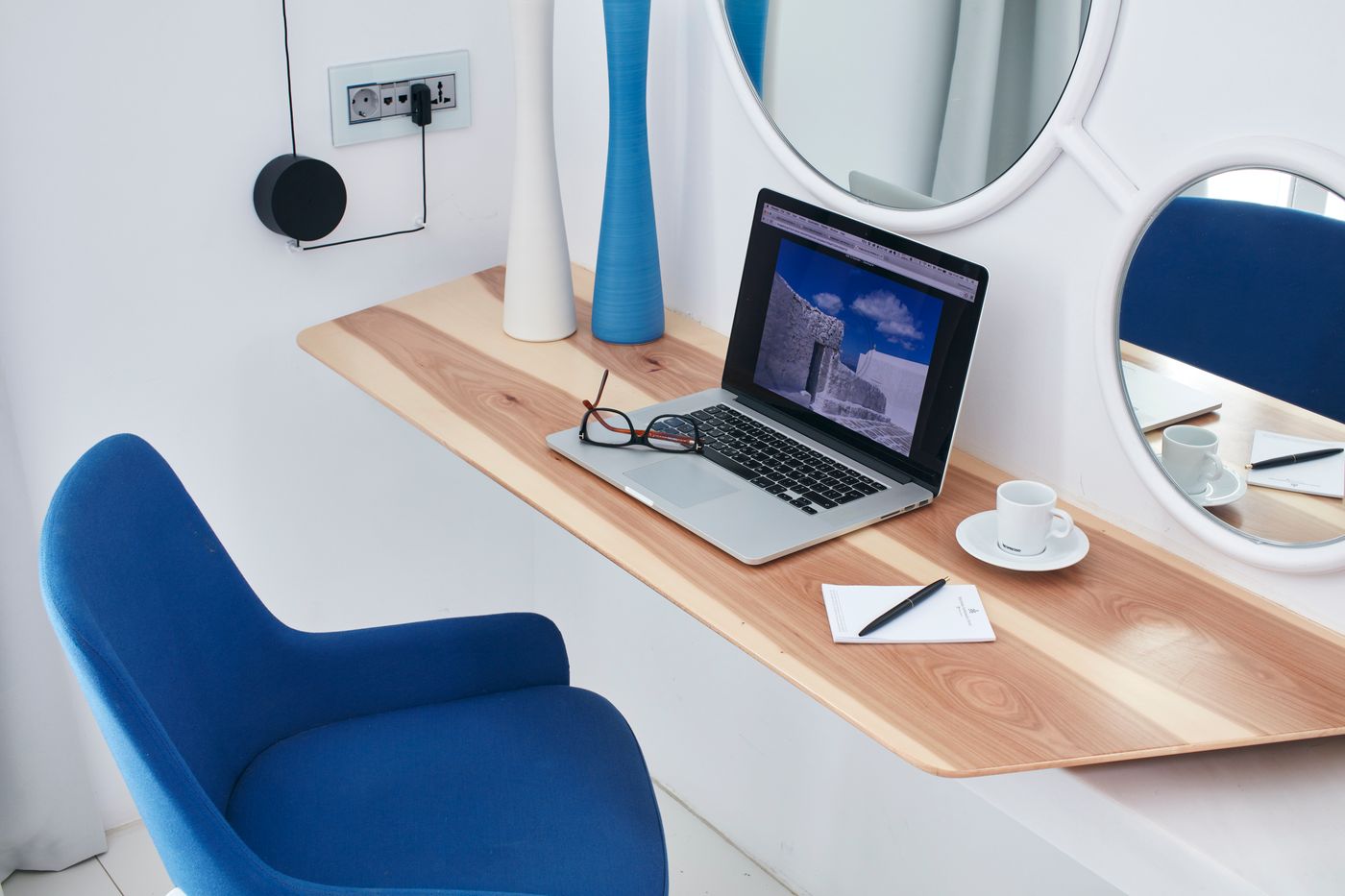 Myconian-Ambassador-Hotel-Relais---Chateaux-Hotel-Room-40