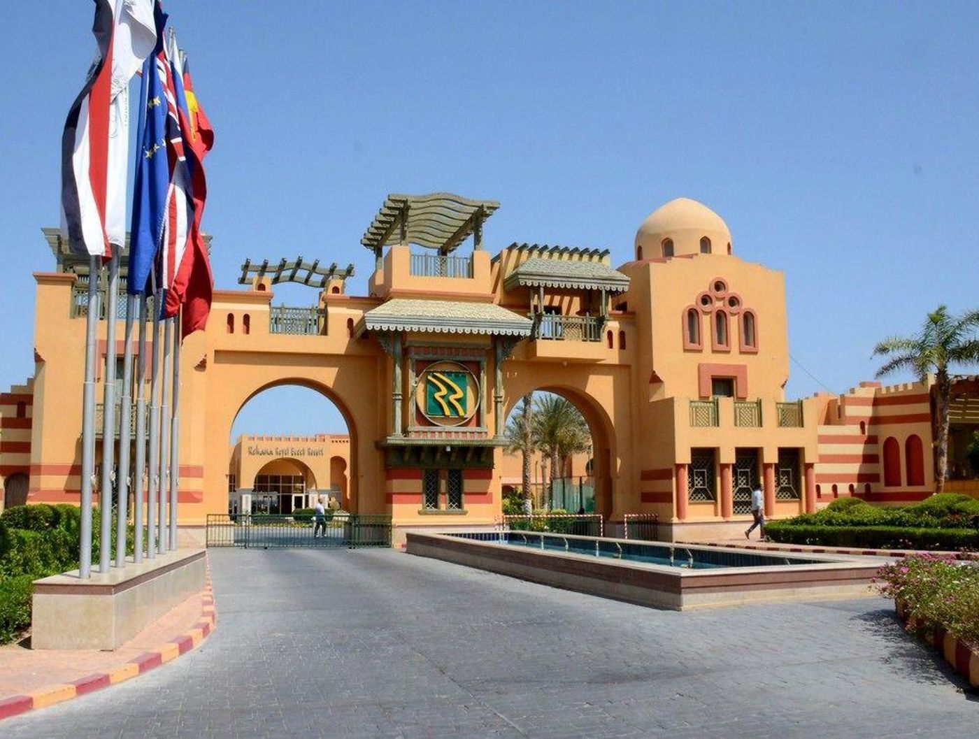 Rehana-Royal-Beach-Resort-General-view-11