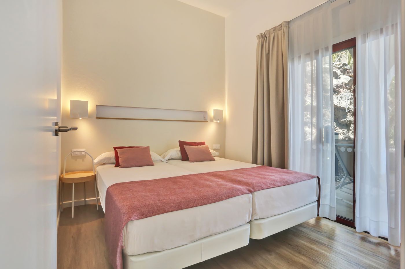 Apartamentos-Atalaya-de-Jand-a-by-LIVVO-Room-7