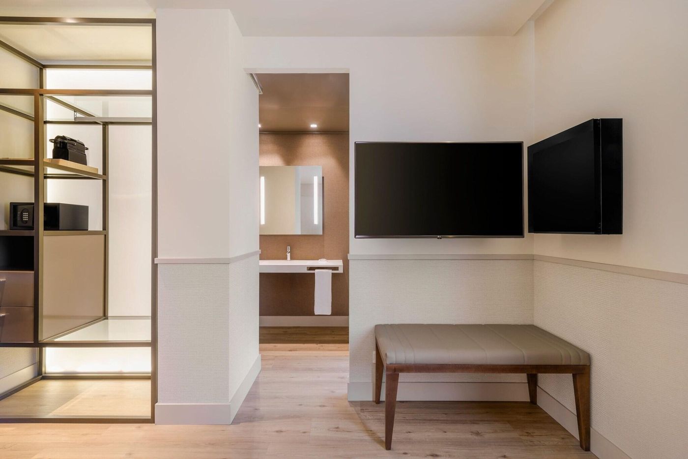 AC-Madrid-Los-Vascos-Room-29