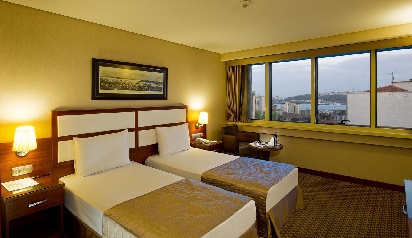 Istanbul-Golden-City-Room-7