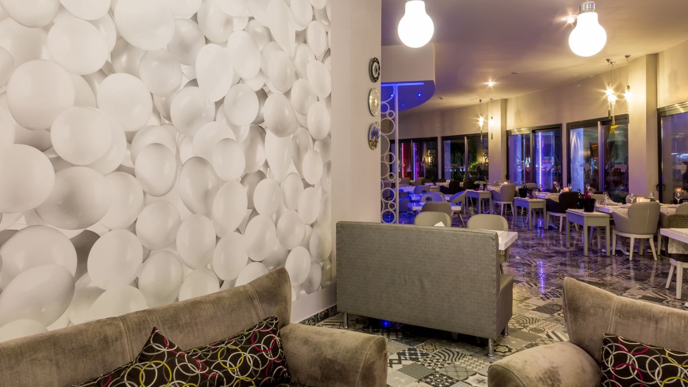 Cosmopolitan-Resort-Hotel-Restaurant-20