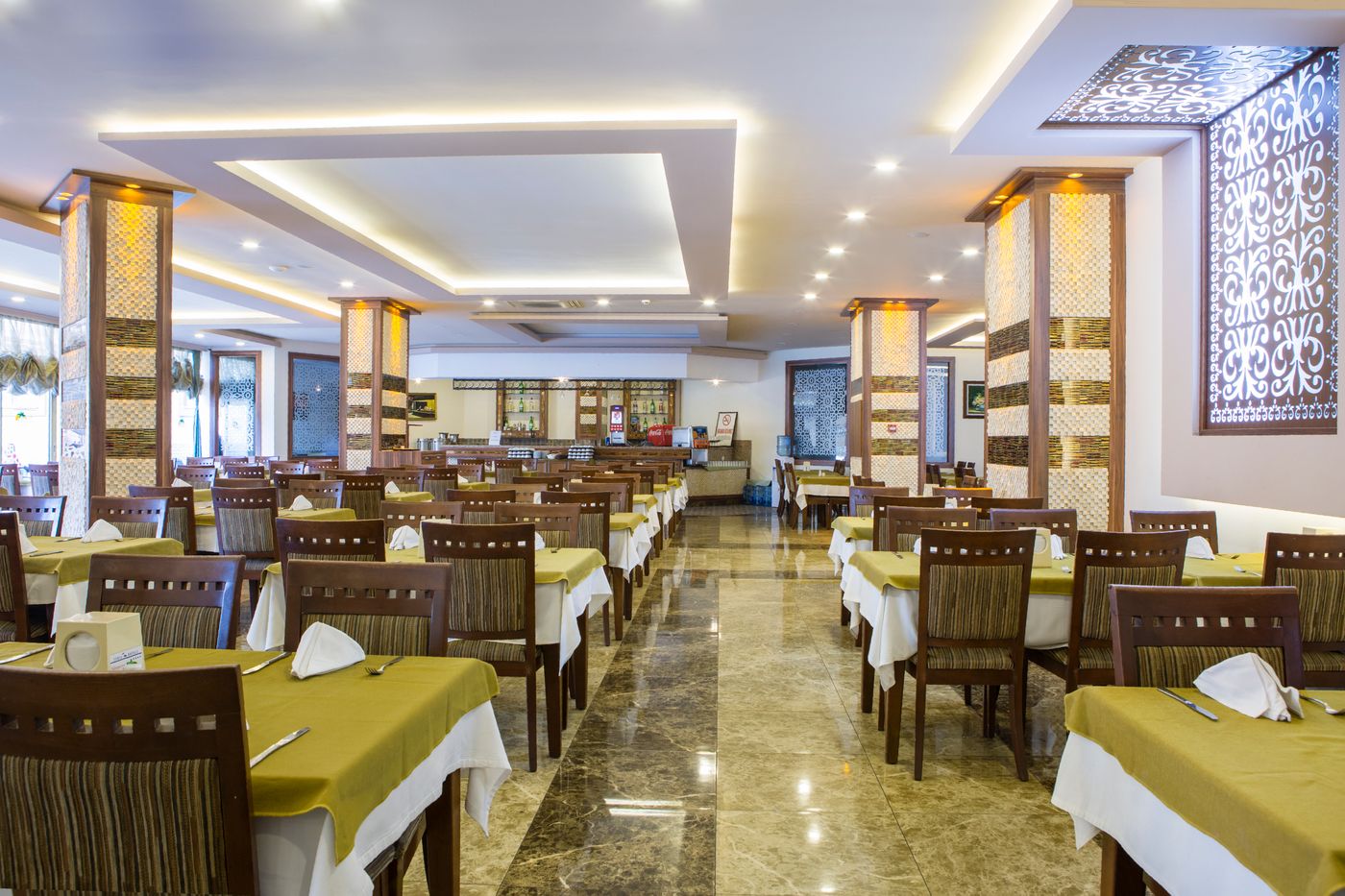 Kleopatra-Royal-Palm-Hotel-Restaurant-33