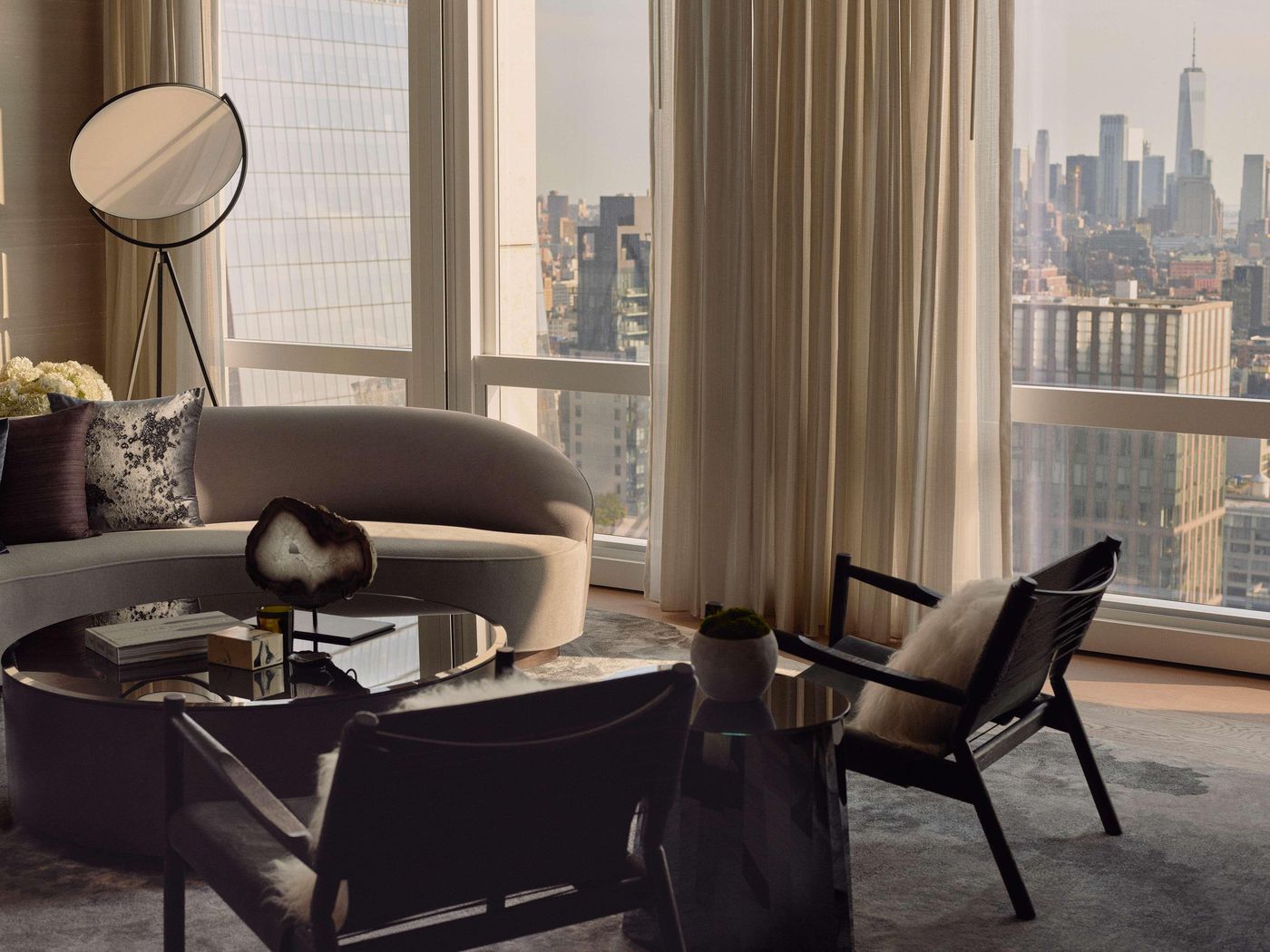 Equinox-Hotel-Hudson-Yards-New-York-Room-31