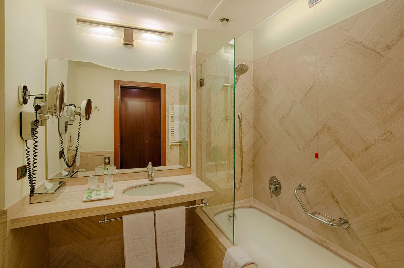 NH-Roma-Villa-Carpegna-Room-22