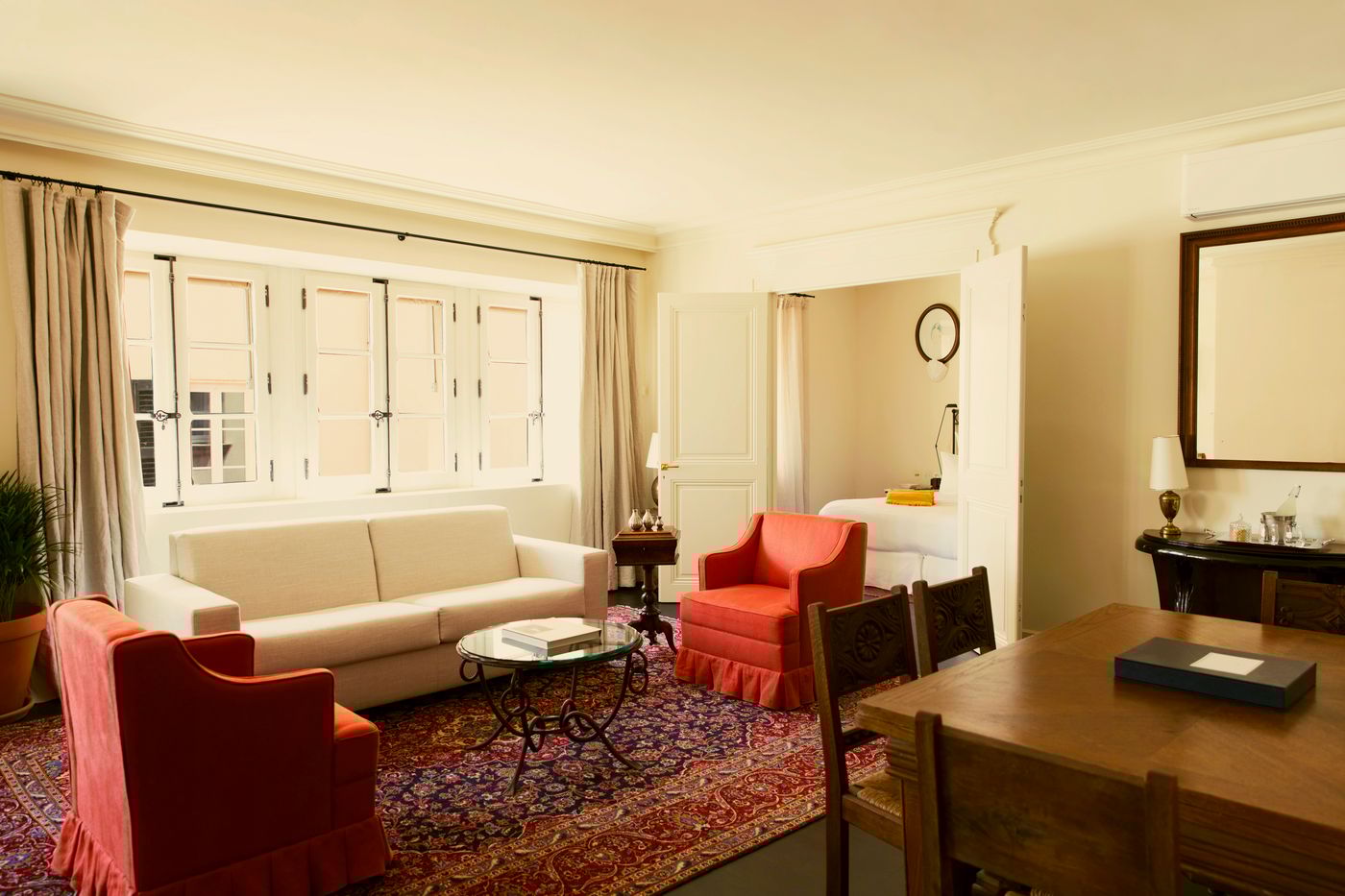 Hotel-La-Ponche-Room-29