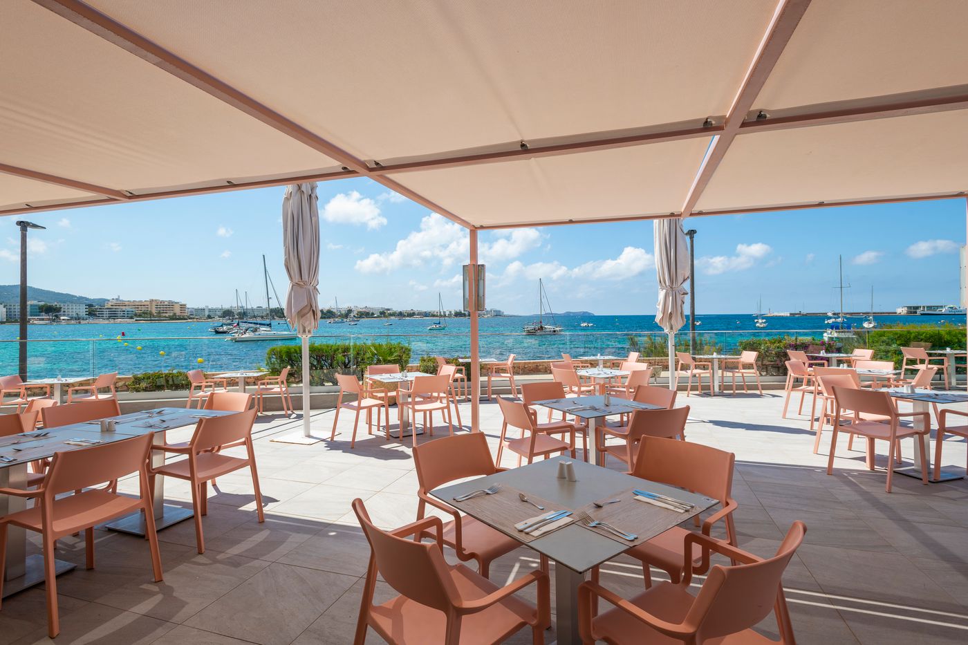 NYX-Hotel-Ibiza---Adults-Only-Restaurant-19