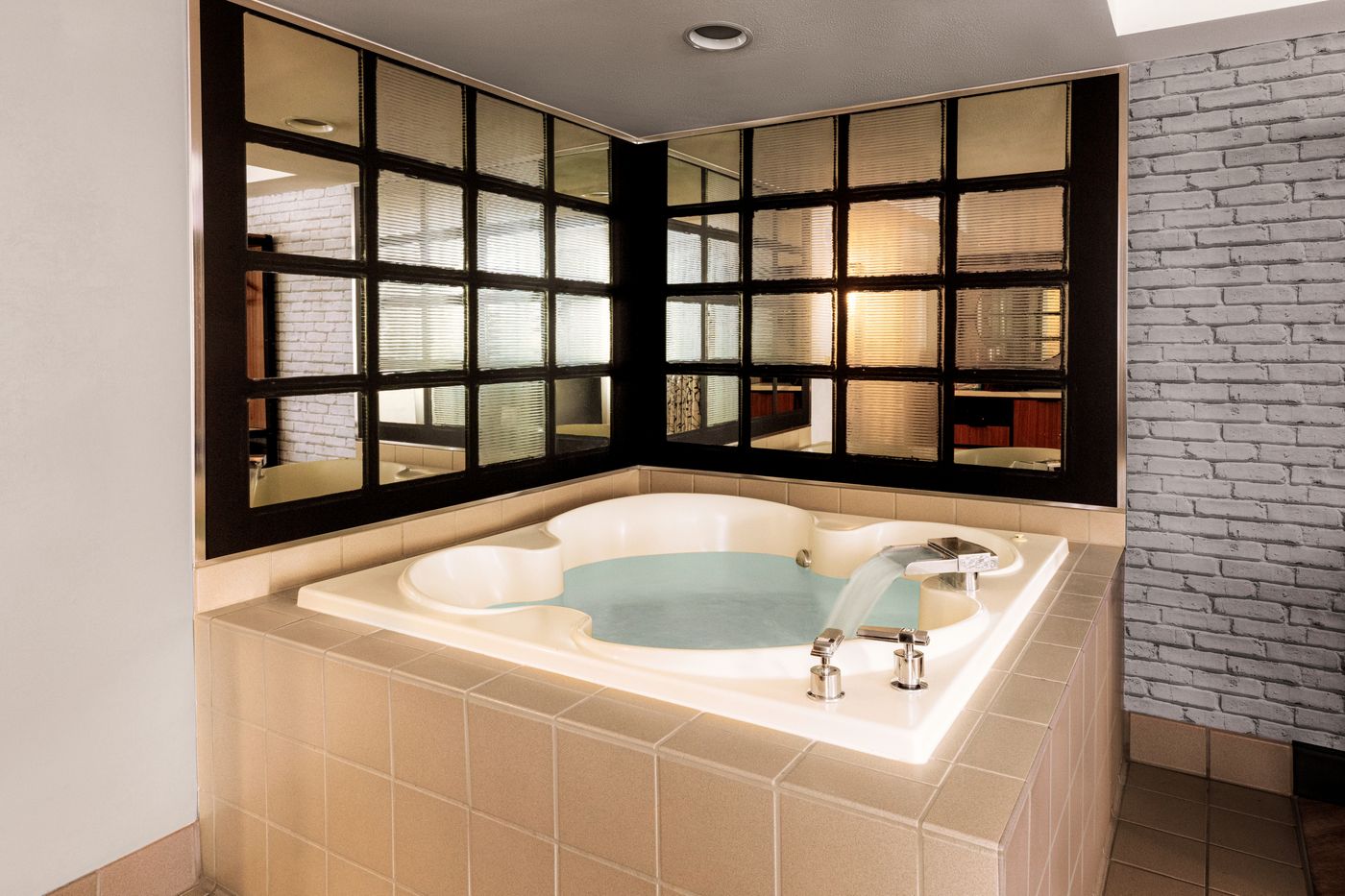 New-York-New-York-Room-34