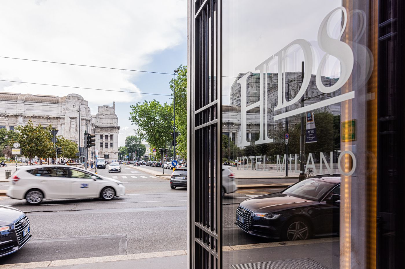 Hd8-Hotel-Milano-General-view-2