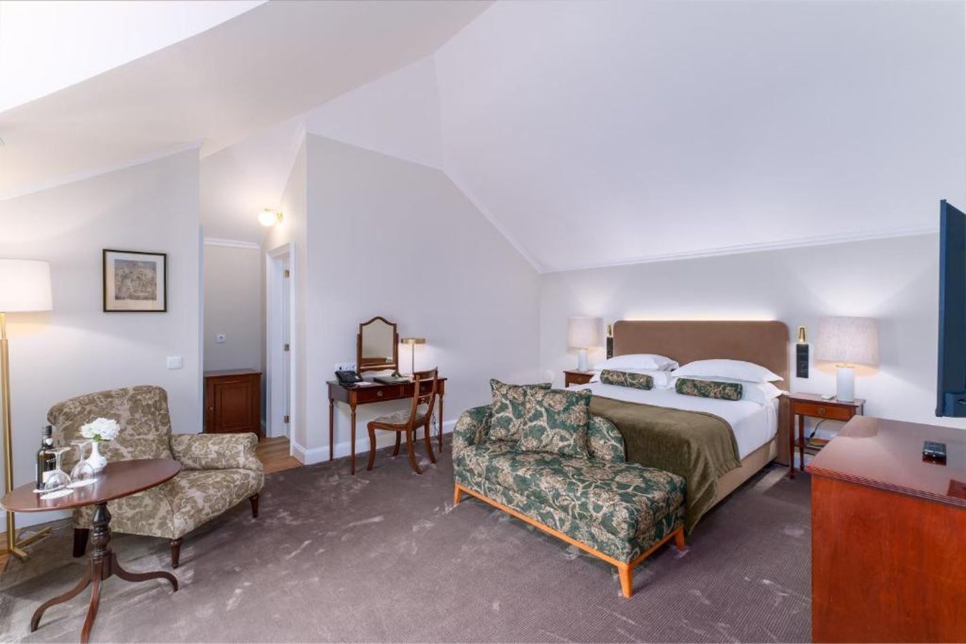 Casa-Velha-do-Palheiro-Room-38