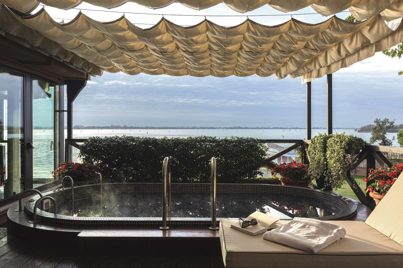 Hotel-Cipriani--A-Belmond-Hotel--Venice-Room-80