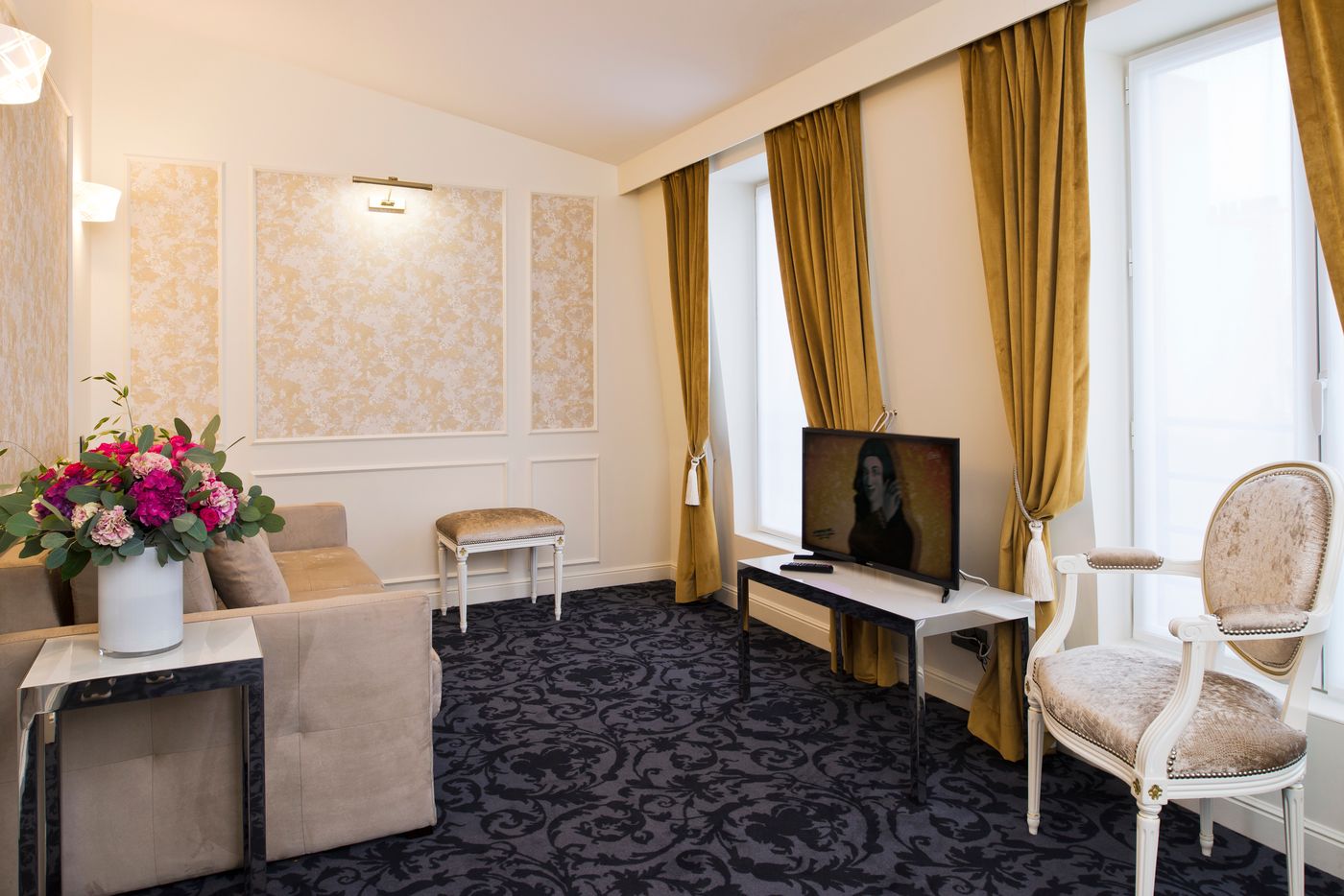 Hotel-Saint-Petersbourg-Opera---Spa-Room-40