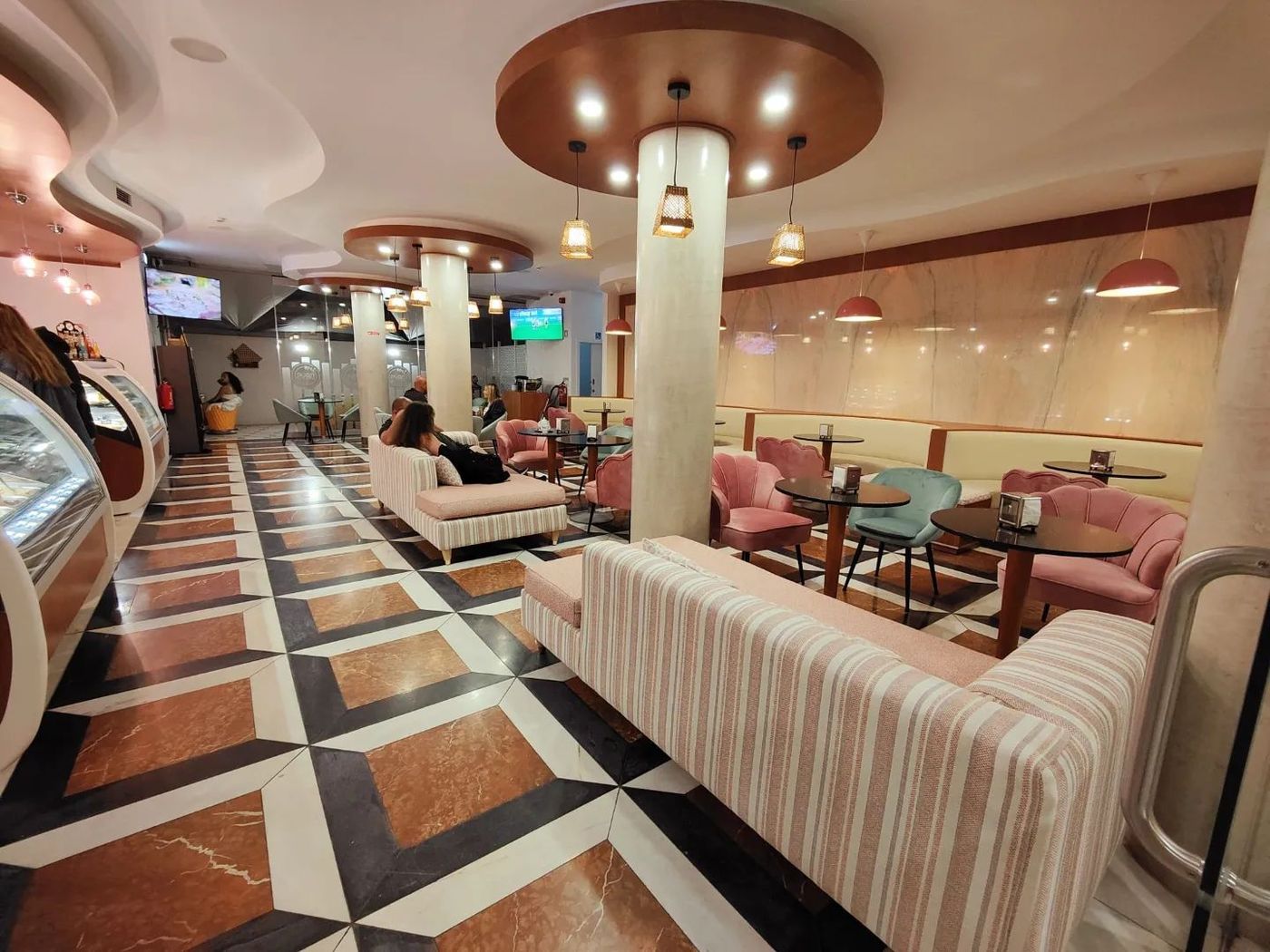 Lazy-Days---Adults-Only---Duna-Parque-Group-Bar-13