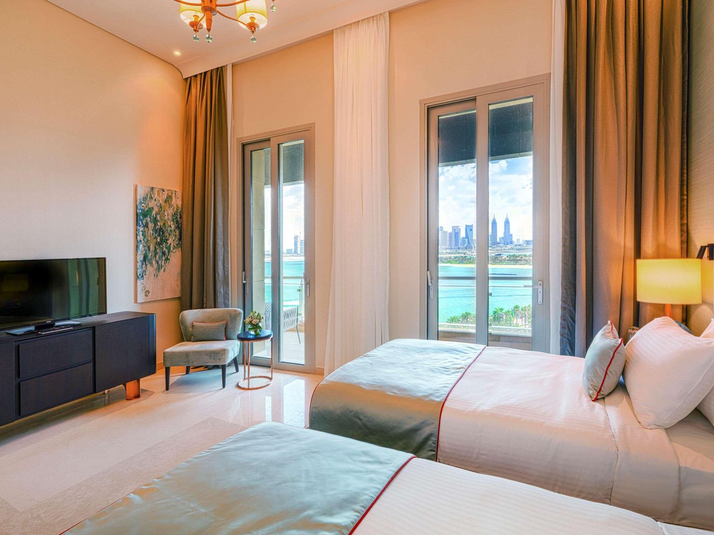 Rixos-The-Palm-Hotel-and-Suites-Room-32