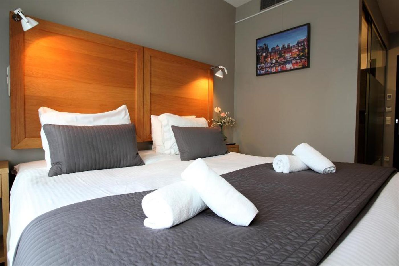 The-Bank-Hotel-Room-2