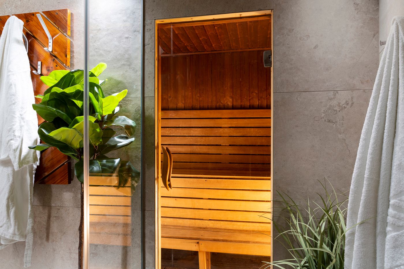 Bo18-Superior-Hotel-Pool-62