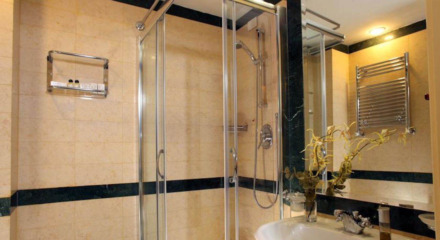 Hotel-Donna-Laura-Palace-Room-21