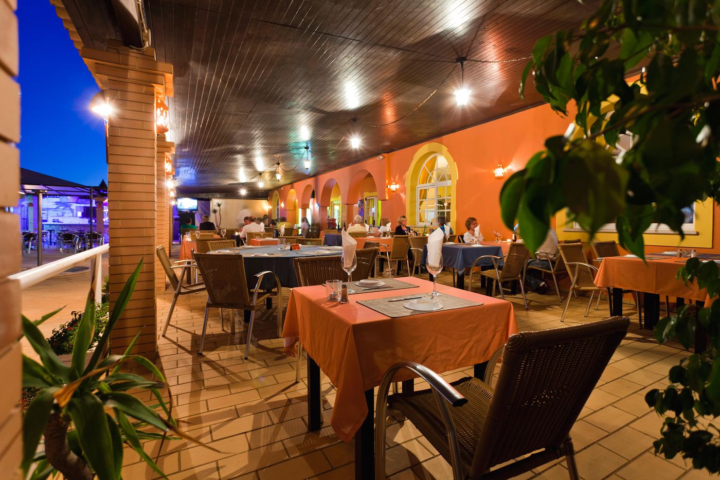 Colina-Village-Terrace-10