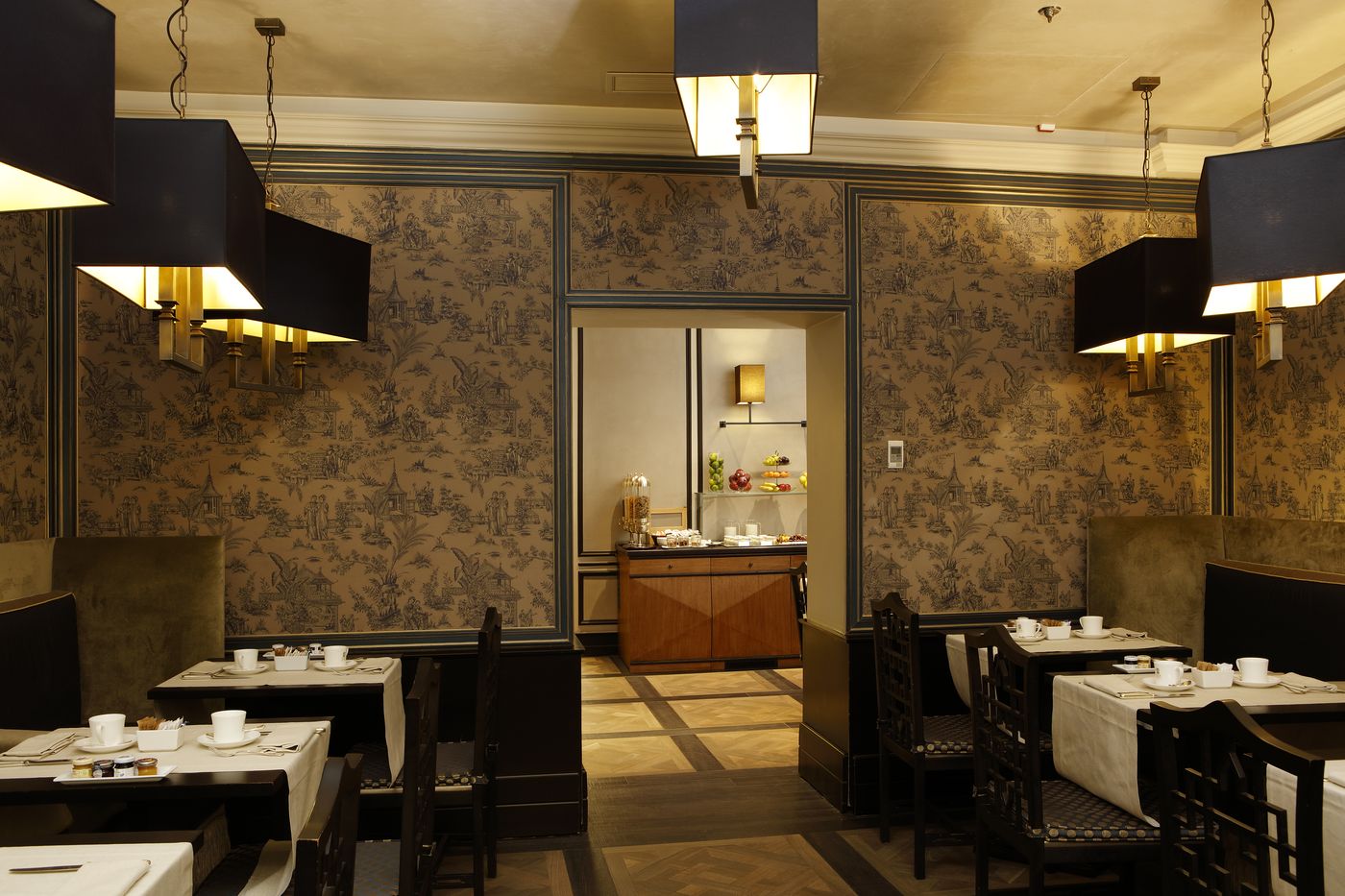 Aqua-Palace-Restaurant-31