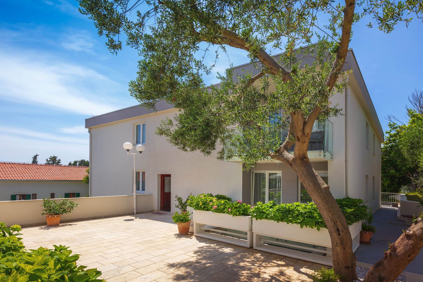 Pharia-Aparthotel-General-view-3