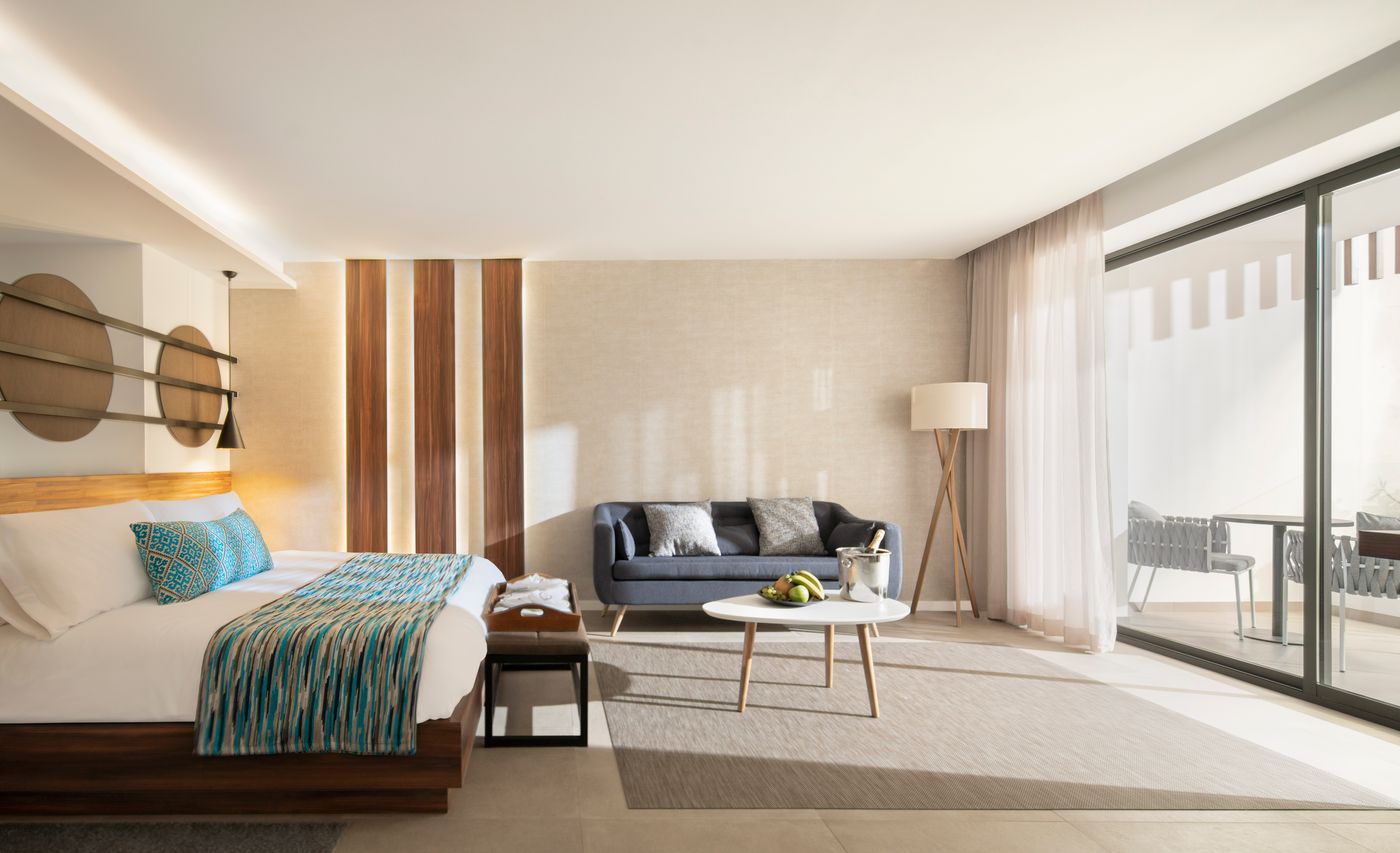 Majestic Elegance Costa Mujeres