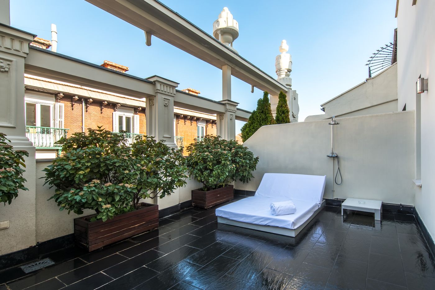 Room-Mate-Alicia-Room-3