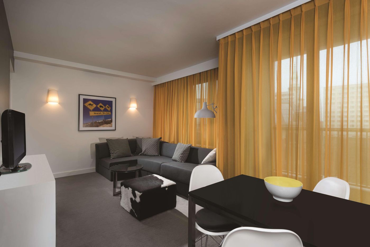 Adina-Apartment-Hackescher-Markt-Room-28