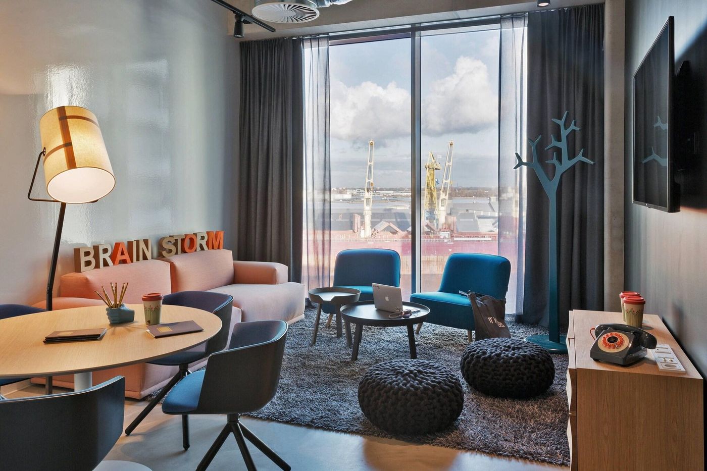 Moxy-Amsterdam-Houthavens-Conferences-10