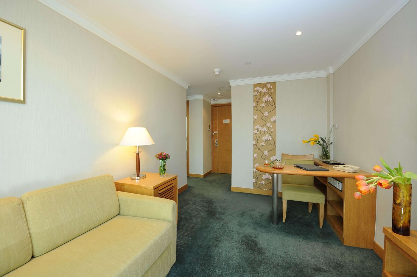 Bishop-Lei-International-House-Room-16