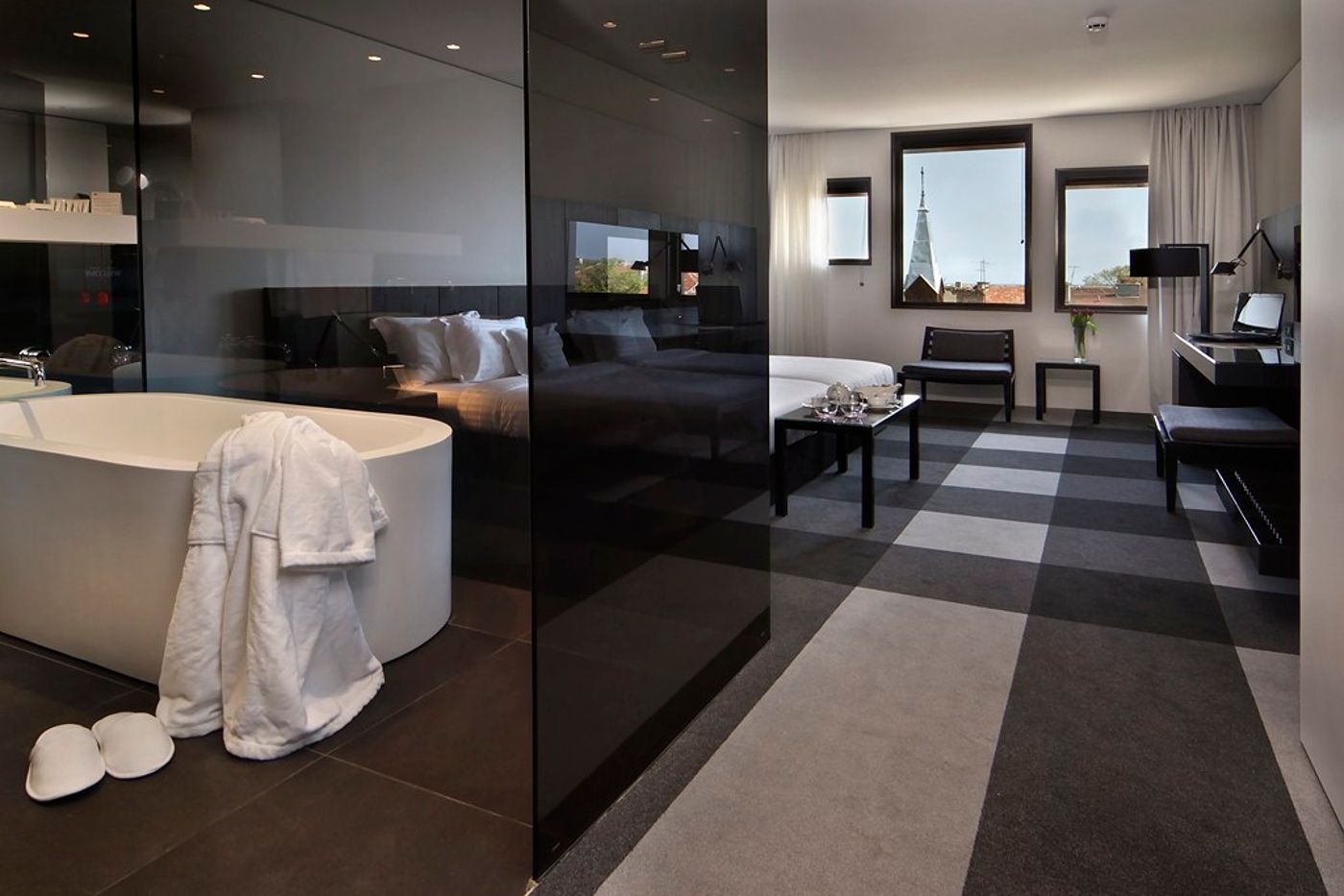 Graffit-Gallery-Hotel-Room-20