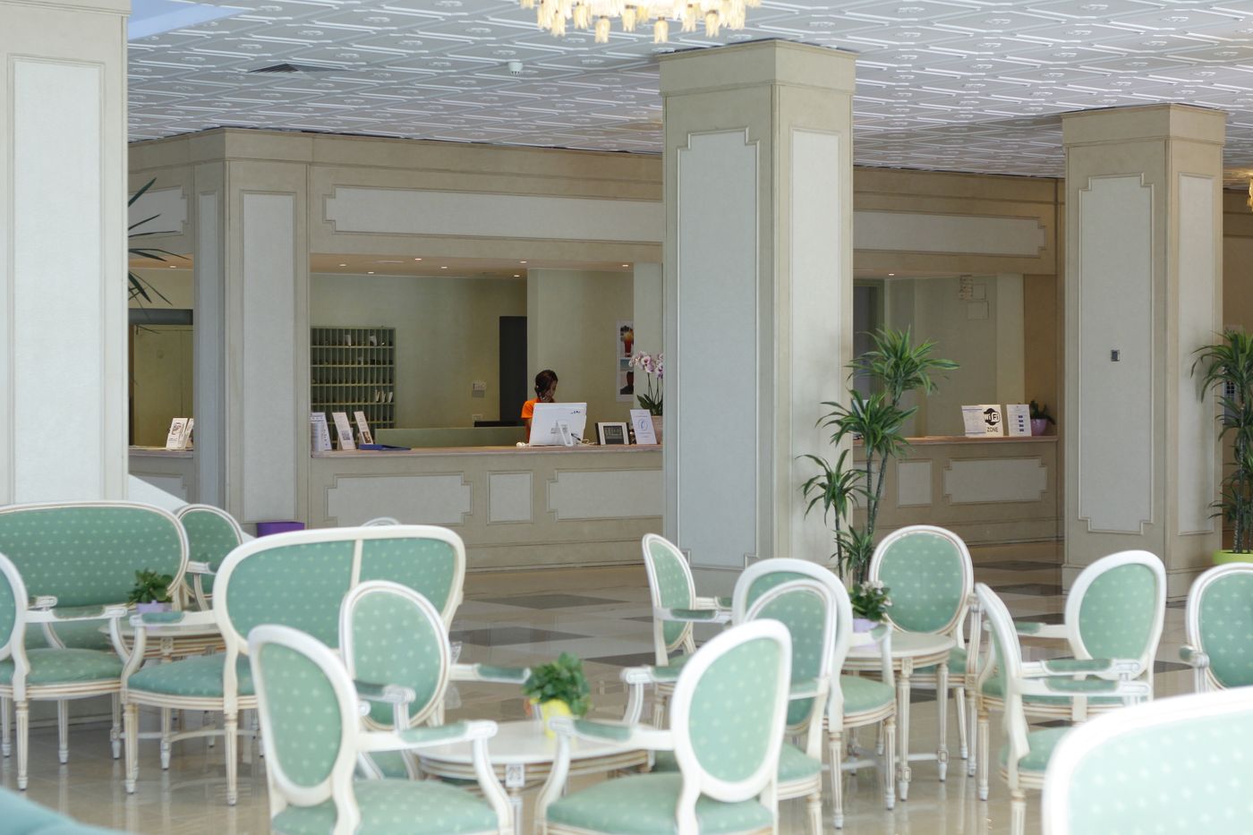 Club-Esse-Mediterraneo-Lobby-5