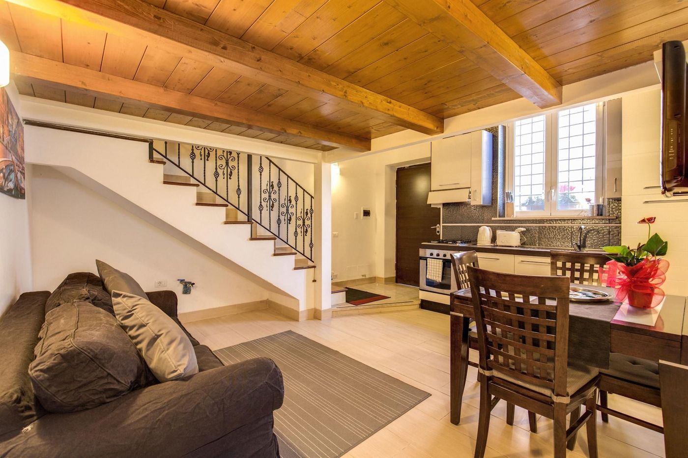 Aurelia-Vatican-Apartments-Room-6