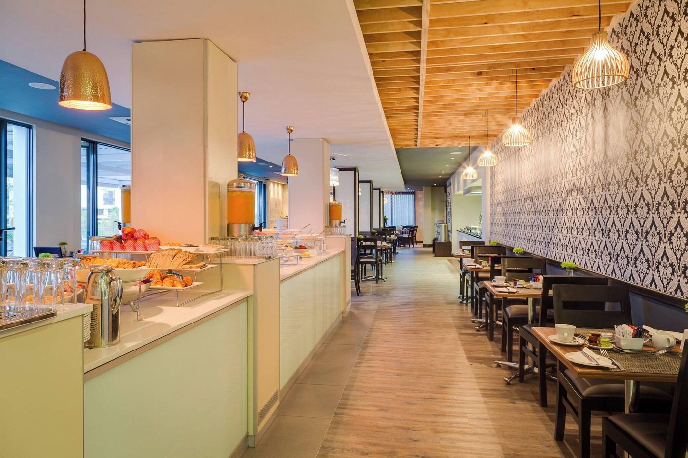 Protea-Hotel-Cape-Town-Waterfront-Breakwater-Lodge-Restaurant-46