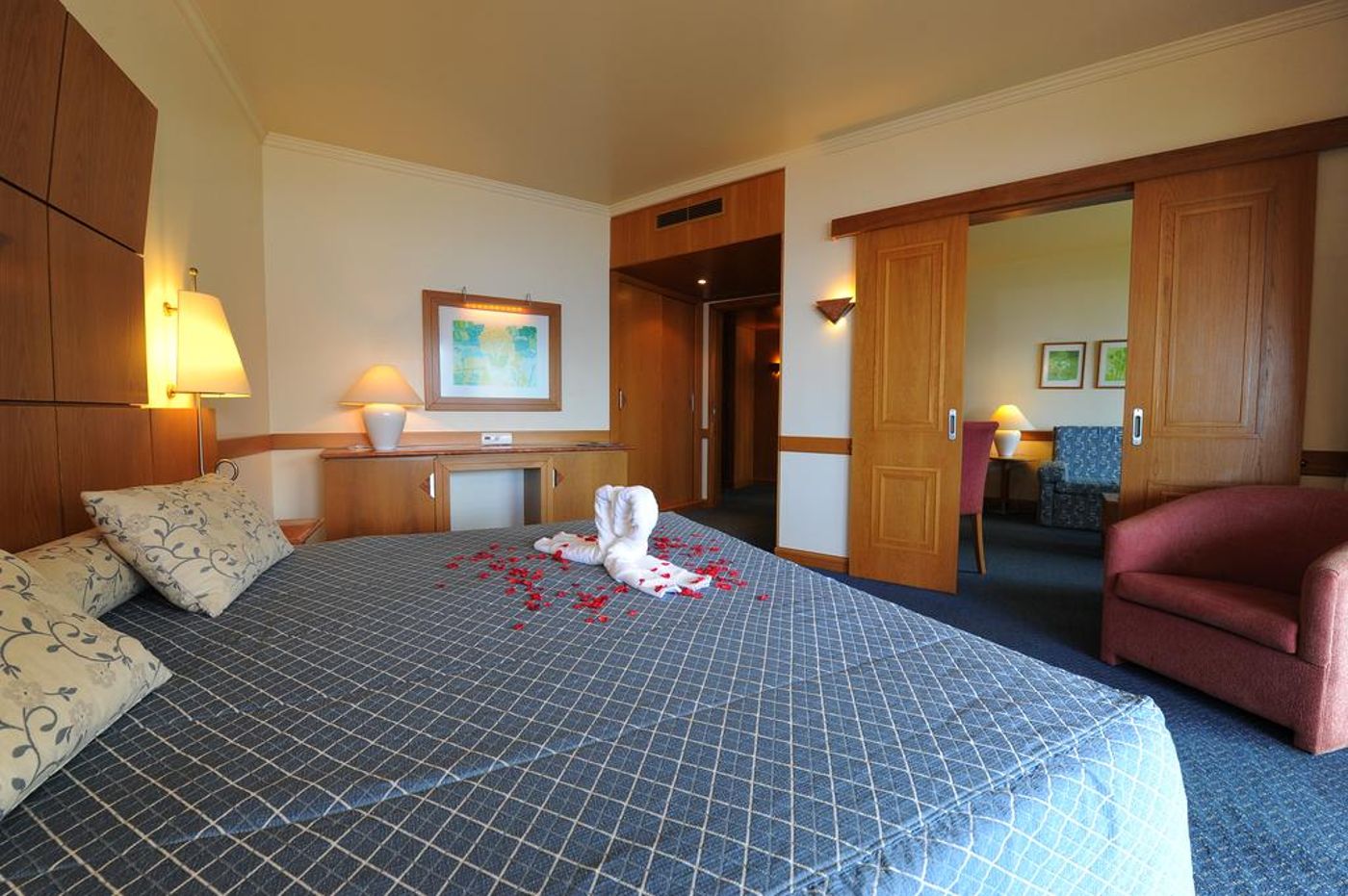 Monte-Mar-Palace-Room-10