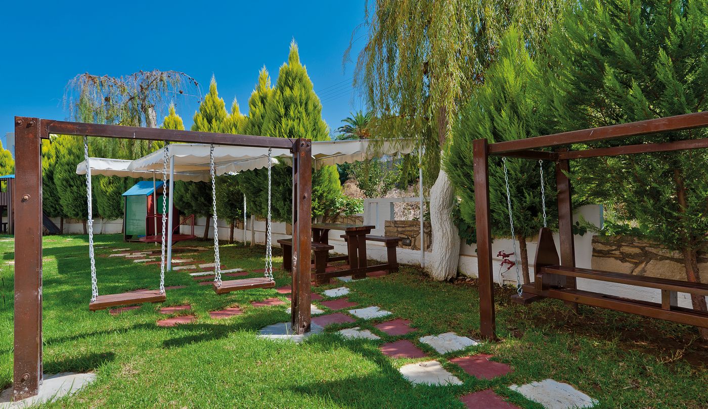 Koukouras Apartments