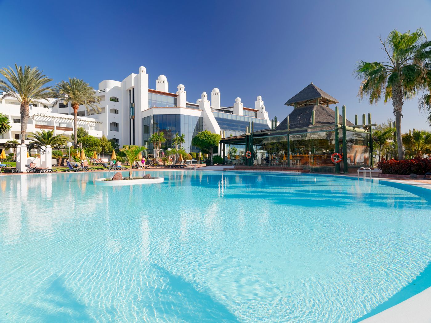 H10-Timanfaya-Palace-Pool-1