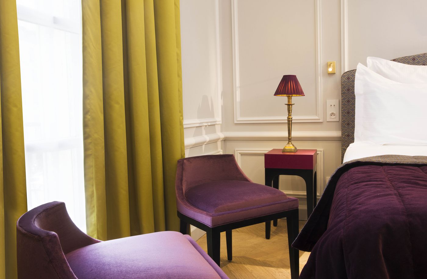 Bourgogne & Montana - France - PARIS - Room - 9