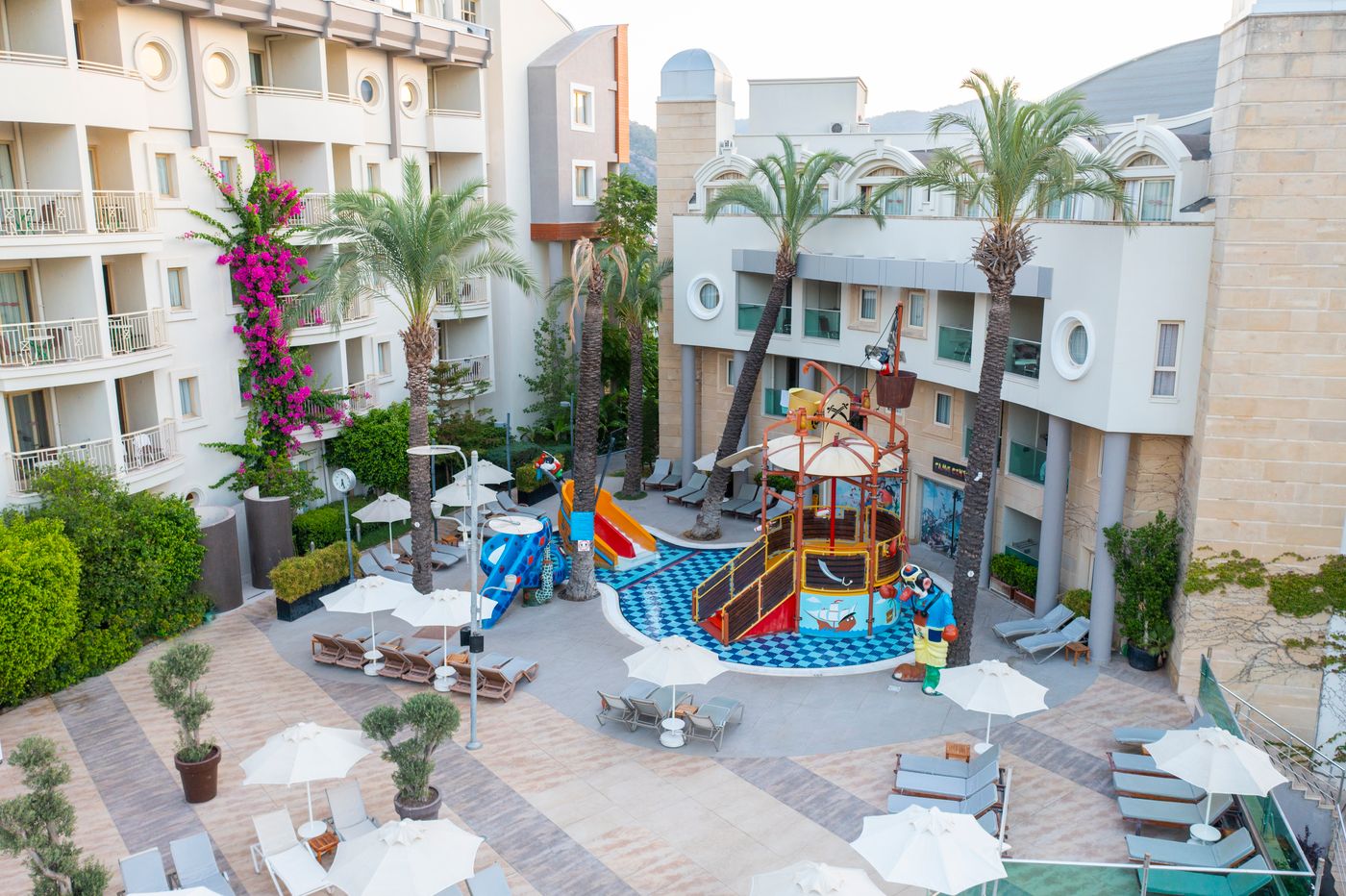 Grand-Cettia-Terrace-3