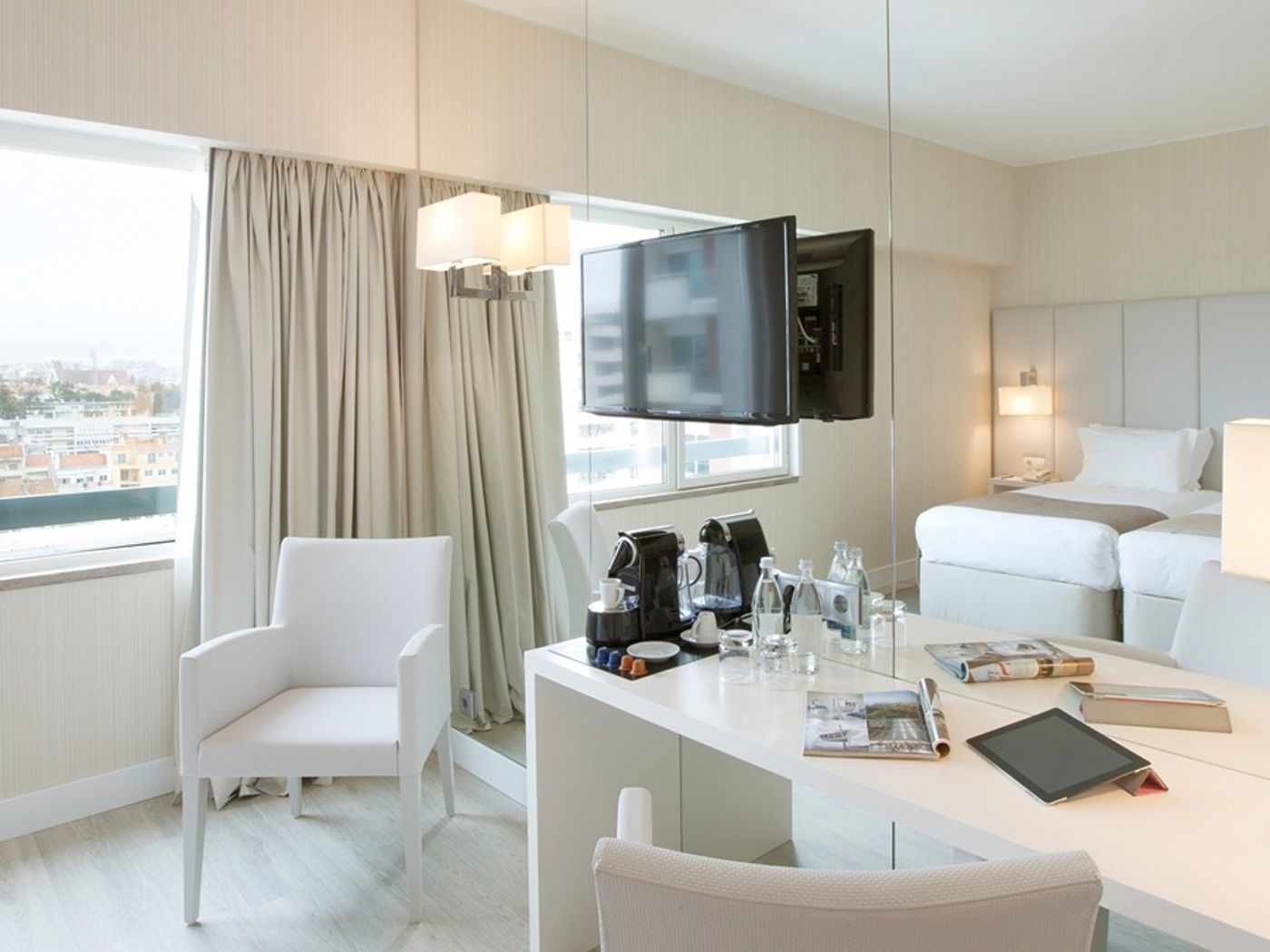 Lutecia-Smart-Design-Hotel-Room-4