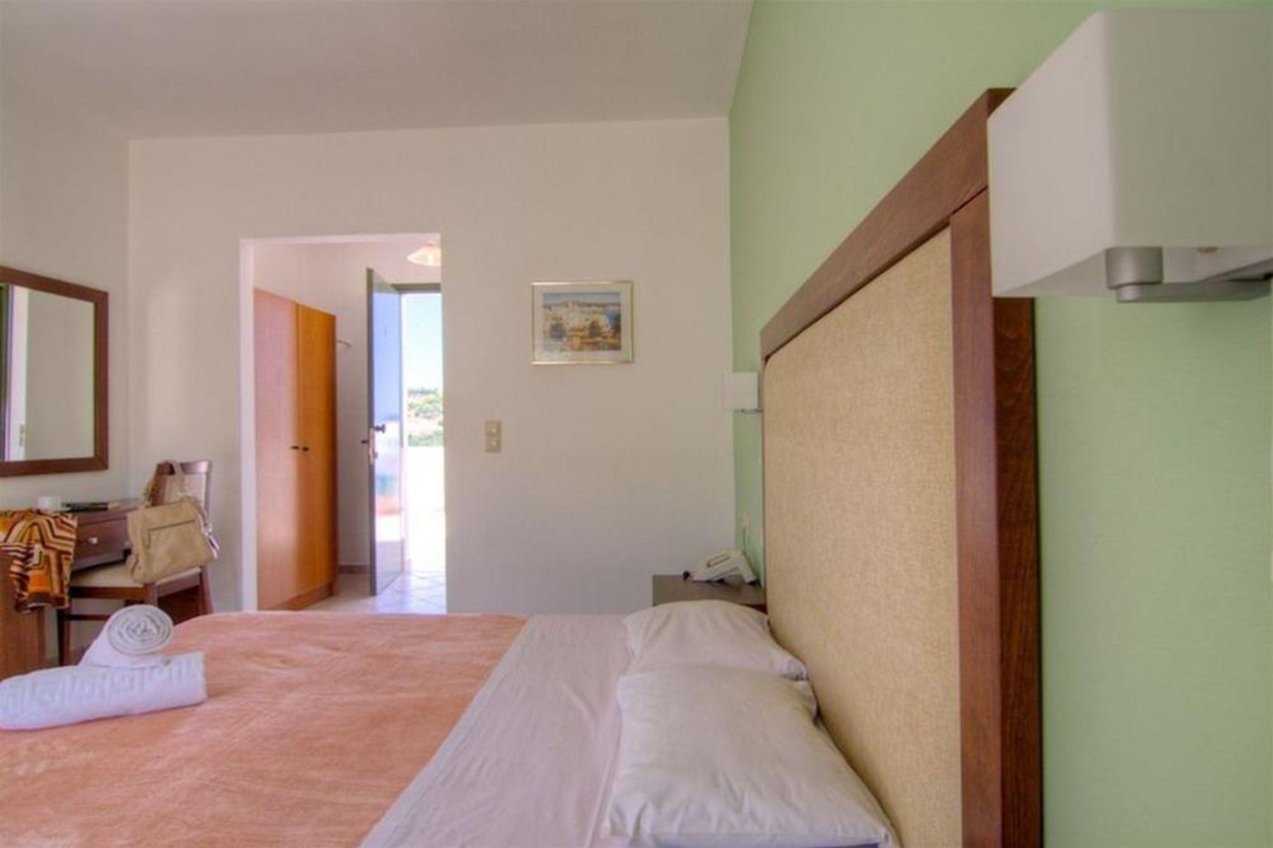 Xidas-Garden-Room-14